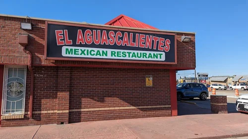El Aguascalientes location exterior